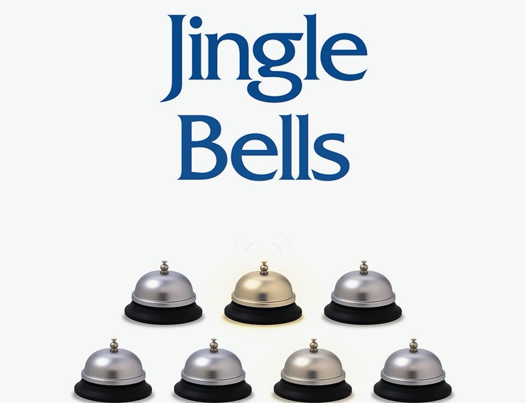 סרטון ישרוטל Jingle Bells: הכותרת Jingle Bells מעל שבעה פעמוני קבלה של מלון